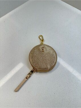 Steve Madden Round Coin Purse Rhinestone Glitter Keychain Wallet Gold Tone